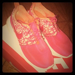 Nike shoes